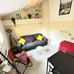 Le Jardinet - Small Garden In Town